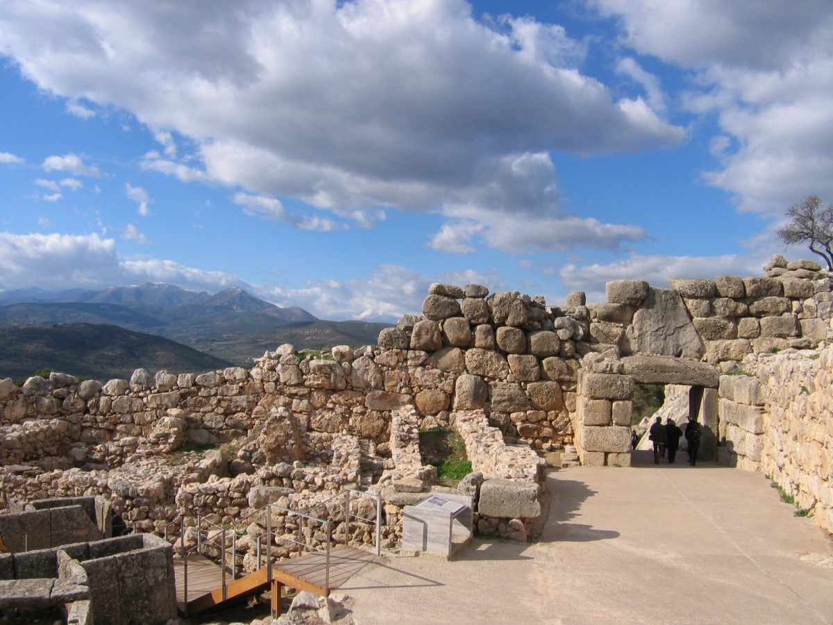 08 - Mycenes - entree de l'Acropole (vue de l'interieur) IMG.jpg